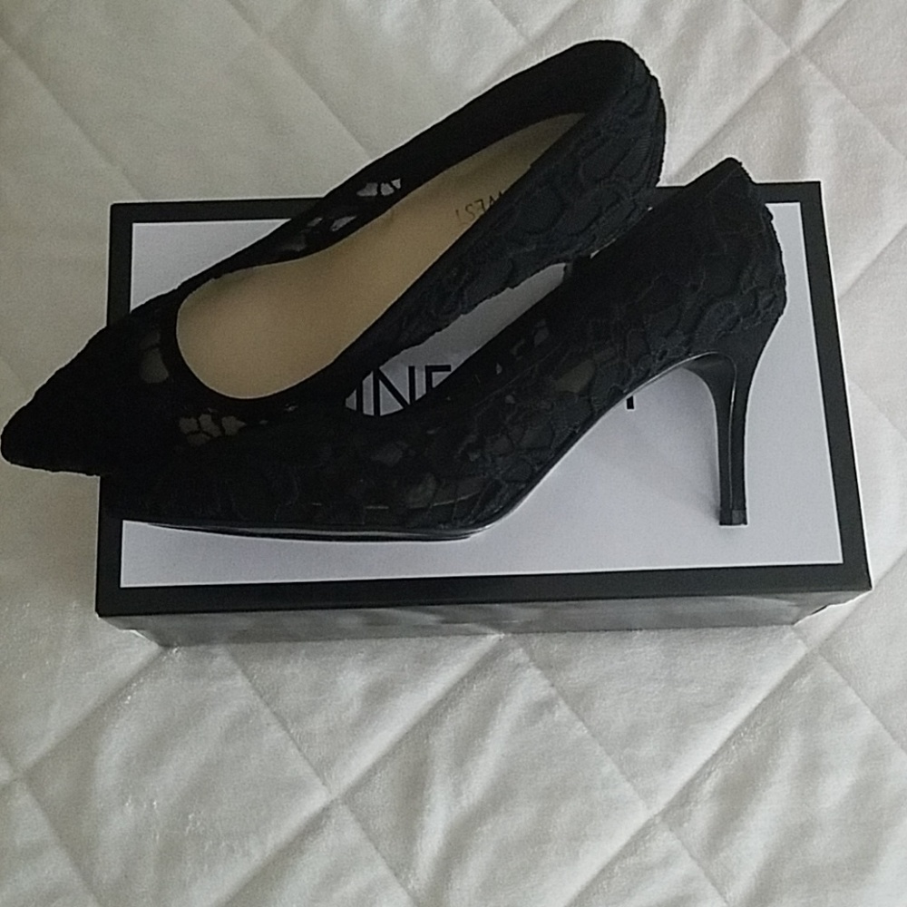 Pumps - Picture 3 of 4